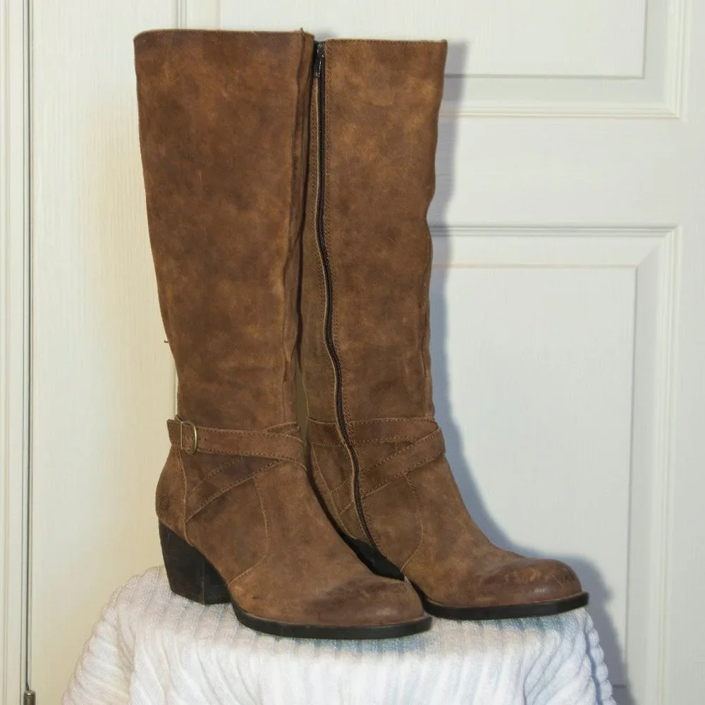 Born 16" tall Suede Boot 10 - Picture 7 of 9